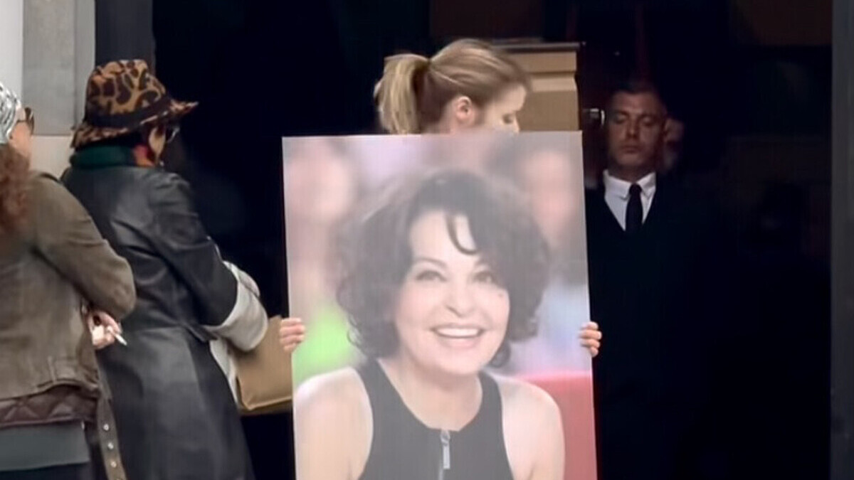 Au Père-Lachaise, le dernier adieu à Isabelle Mergault