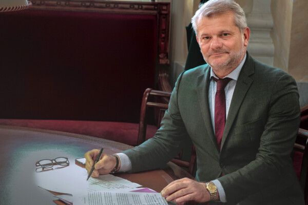 Municipales 2026 Draguignan : Philippe Schreck (RN) largement en tête du premier tour, fusionne sa liste avec le candidat divers droite pour le second tour