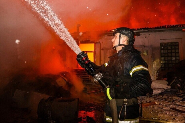 41 mineurs piégés après une frappe en zone contrôlée par Moscou dans l’est de l’Ukraine