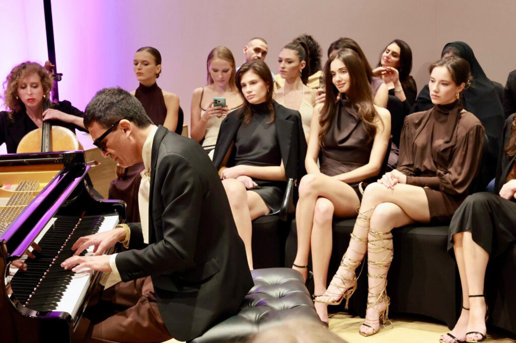 À Dubaï, Un Geste Fort En Temps D’incertitude