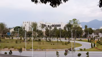 À Islamabad, un hôtel de luxe sous haute sécurité accueille les pourparlers américano-iraniens