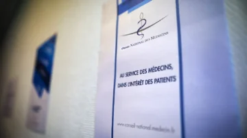 Affaire Le Scouarnec: deux responsables de l'Ordre des médecins du Finistère renvoyés en disciplinaire