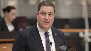 South Africa: Cape Town mayor Geordin Hill-Lewis takes the lead in the opposition and displays his national ambitions