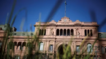 Argentine : les journalistes bannis de la Casa Rosada après des soupçons d’espionnage high-tech
