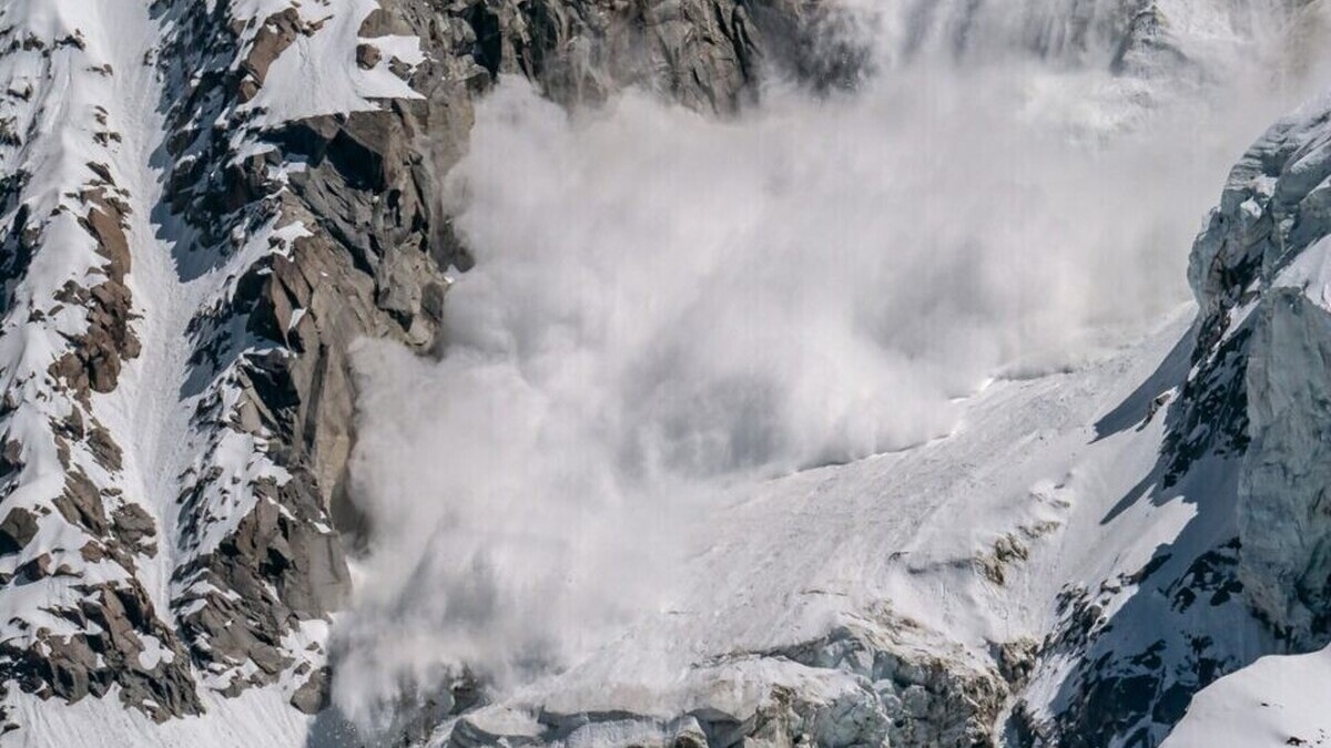 Ariège: un skieur de randonnée tué par une avalanche de classe 4 à l'Endron