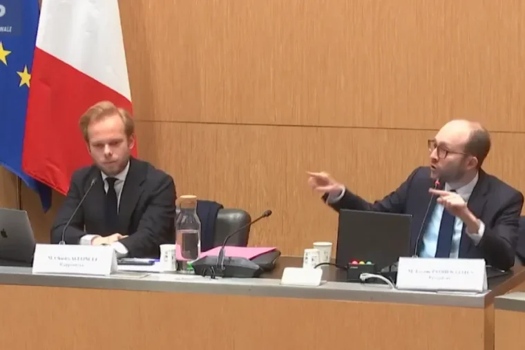 Audiovisuel public : le rapport Alloncle propose un grand ménage pour économiser plus d’un milliard d’euros