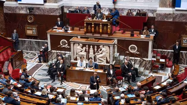 Political deadlock over the institutional future of New Caledonia following a parliamentary setback