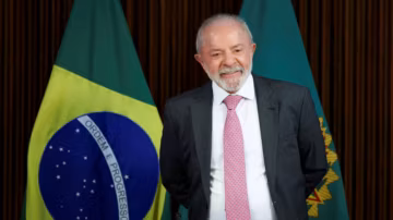Brésil : Lula et Flávio Bolsonaro au coude-à-coude avant un possible second tour
