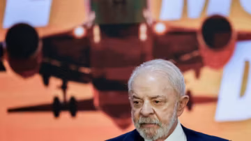 Brésil : Lula et Flavio Bolsonaro au coude-à-coude dans un sondage explosif avant la présidentielle