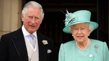 Charles III salue la mémoire d’Elizabeth II, sa "chère maman", pour le centenaire de sa naissance