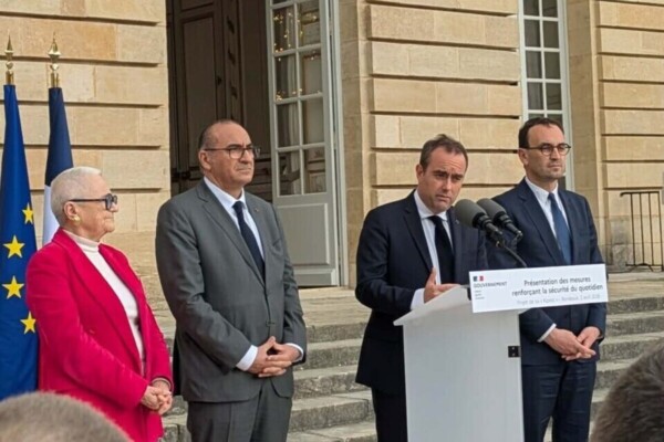 Carburants: Sébastien Lecornu promet des aides ciblées, la facture à la pompe continue de grimper
