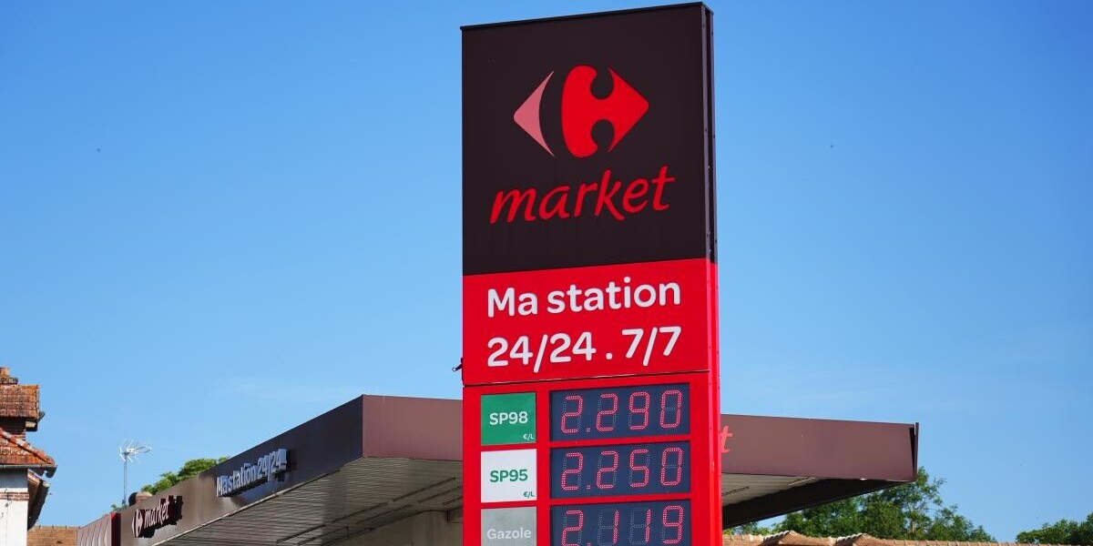 Carburants: les marges des distributeurs remontent, la pompe reste avare