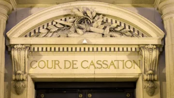 Conjoint salarié: la Cour de cassation allège la preuve, même en entreprise dirigée par l'époux