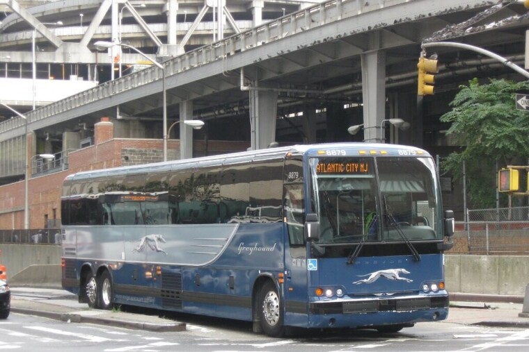 — Coupe du monde 2026 : la flambée des transports attise la colère des supporteurs