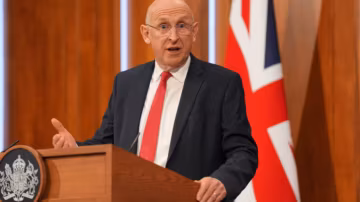 Crise énergétique : une coalition internationale se réunit à Londres pour rouvrir le détroit d’Ormuz