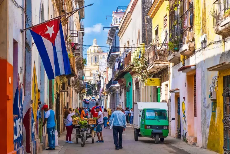 Cuba ouvre la porte à sa diaspora avec un statut inédit pour attirer des investissements
