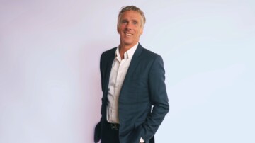 David Cozette, du micro NBA aux clefs d'un hôtel: le virage à 50 ans