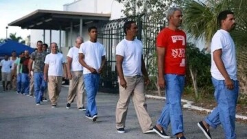 Des migrants expulsés des États-Unis envoyés en RDC : un accord controversé entre Washington et Kinshasa