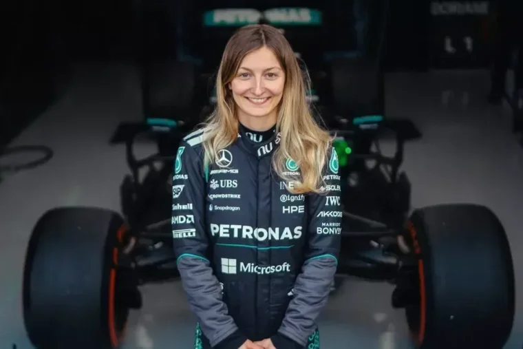 — Doriane Pin devient la première Française à piloter une Formule 1