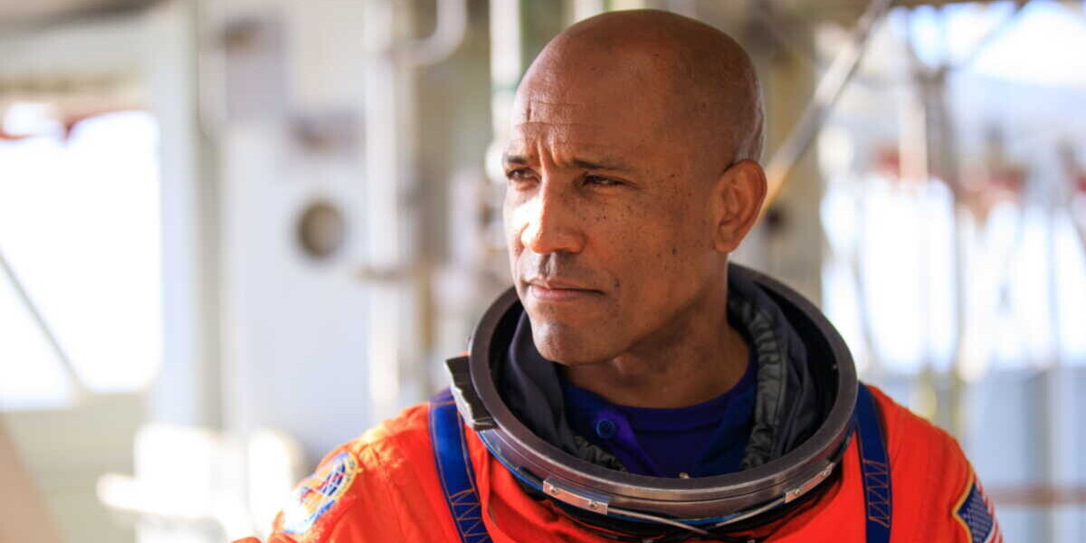 En orbite lunaire, Victor Glover devient une source d’inspiration pour toute une génération