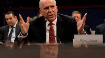 Enquête sur l’ex-patron de la CIA : un procureur écarté, les interrogations se multiplient à Washington