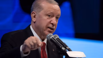 Erdogan félicite le nouveau dirigeant hongrois et mise sur un renforcement des relations bilatérales