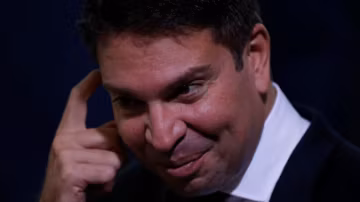 États-Unis : l’ex-chef du renseignement brésilien Alexandre Ramagem libéré après son arrestation par l’ICE