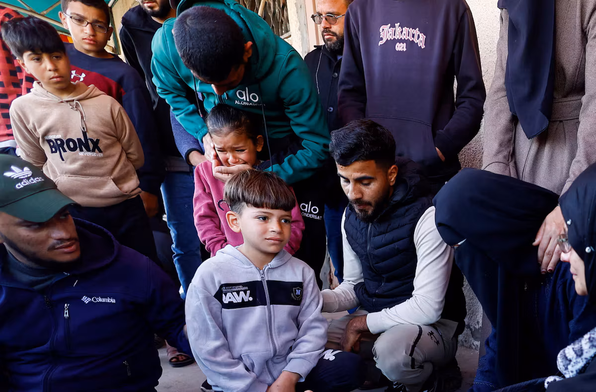 Gaza: Three killed in renewed Israeli shelling despite ceasefire talks