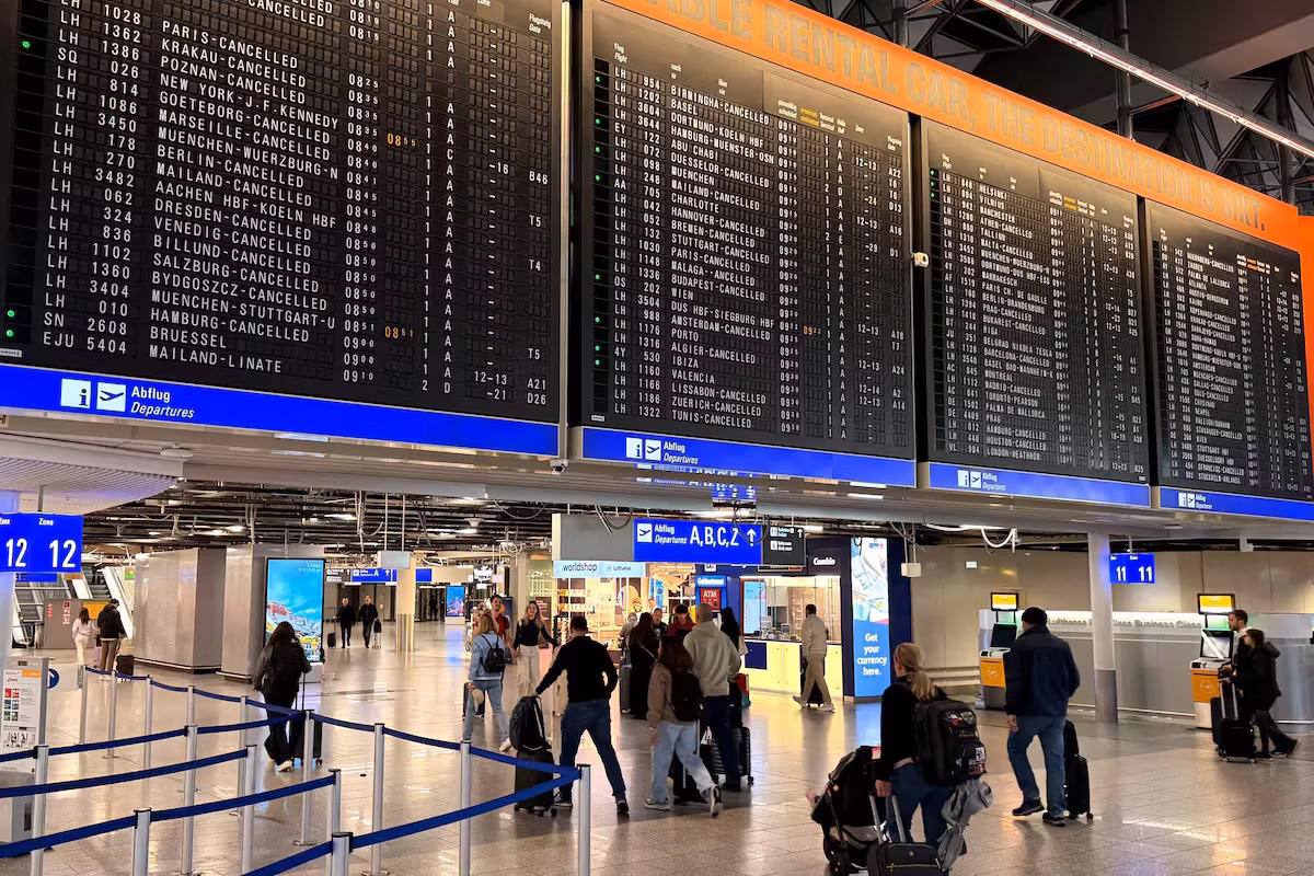 Grève chez Lufthansa : des centaines de vols annulés et des dizaines de milliers de passagers perturbés