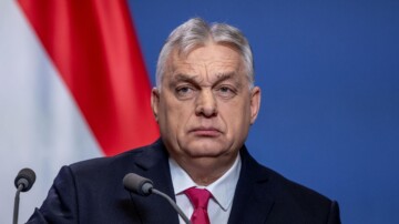 ハンガリー：ヴィクトル・オルバン氏敗北、16年間の政権に幕が下ろされる