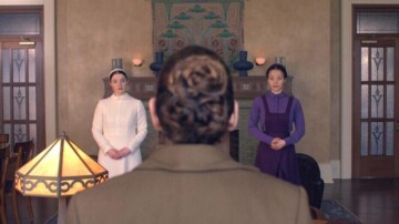 “The Testaments” : la suite de La Servante écarlate prolonge une dystopie toujours aussi troublante