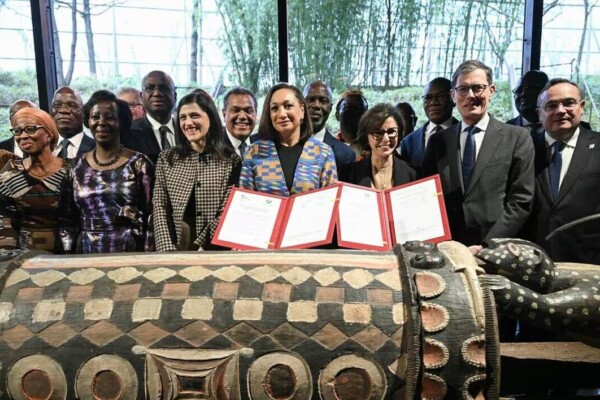 Restitutions coloniales : l’Assemblée examine enfin la loi-cadre attendue depuis 2017 Restitutions coloniales : l’Assemblée examine enfin la loi-cadre attendue depuis 2017