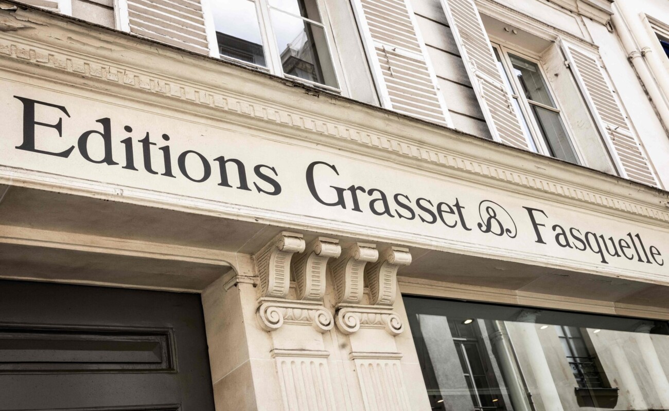 Après Grasset, 300 auteurs réclament une clause de conscience