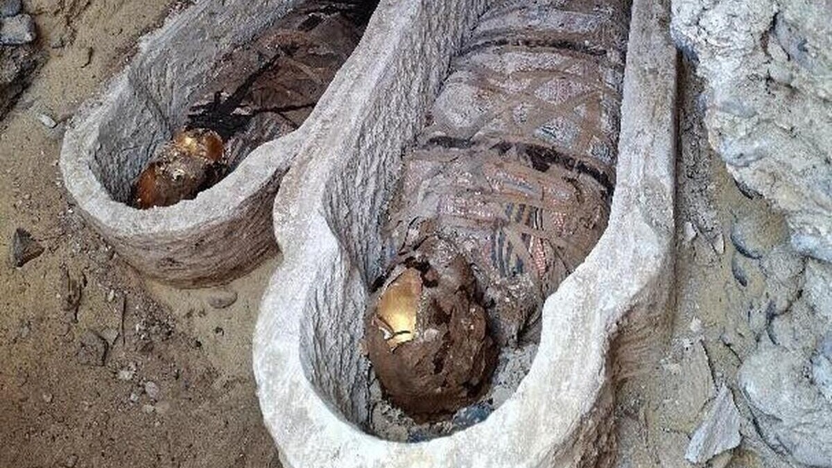 Un fragment de l'Iliade découvert dans l'abdomen d'une momie : une première mondiale en Égypte