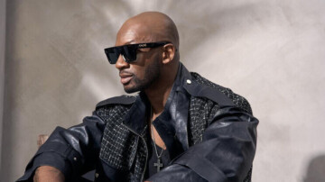 Singuila et Mr Nov : le duo R&B se lance pendant une performance aux Flammes