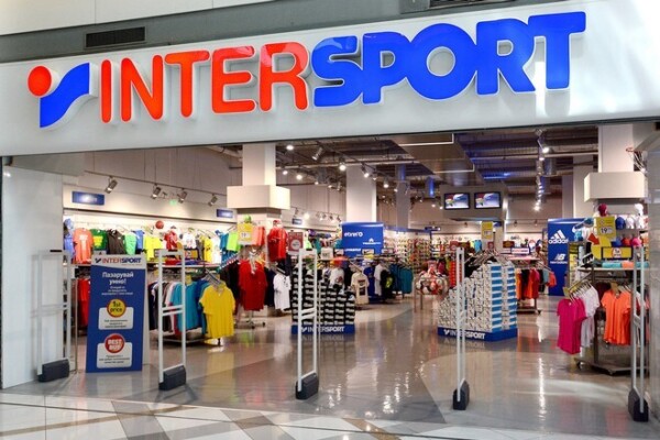 Intersport résiste en 2025 et relance son offensive en Espagne et au Portugal
