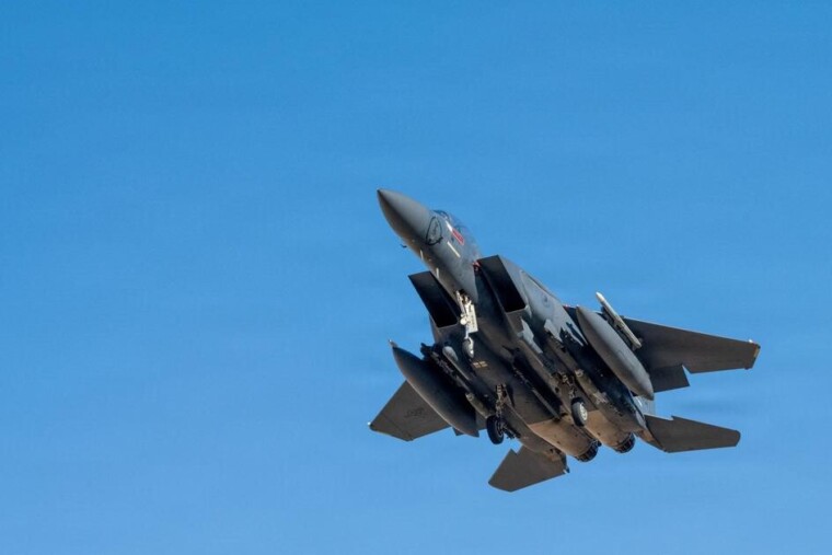 Iran–États-Unis : un avion de chasse abattu, un pilote secouru dans une nouvelle escalade