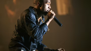 concert sur fond de polémique — Kanye West persona non grata en Europe : le FC Bâle annule son concert sur fond de polémique
