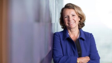 La Poste renforce sa stratégie mondiale sous l’impulsion de sa nouvelle PDG Marie-Ange Debon