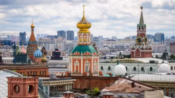 La Russie vise 6,5 millions de touristes étrangers en 2026 malgré les contraintes aériennes