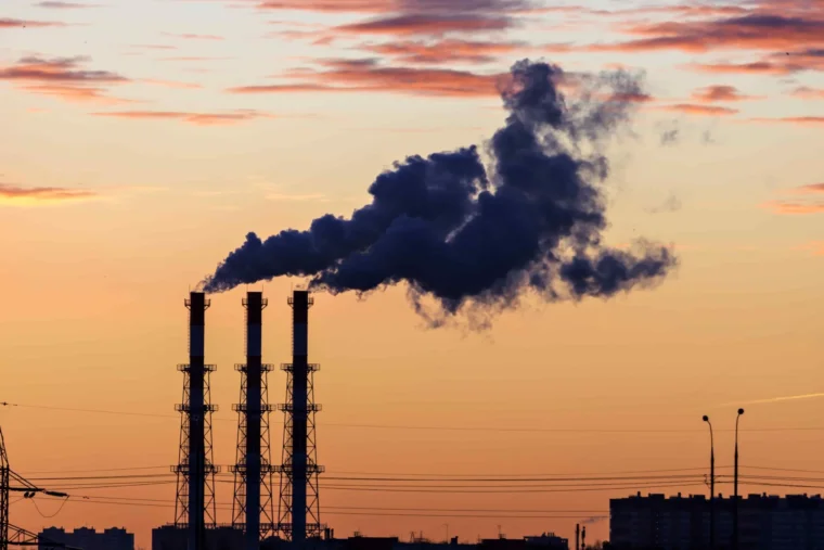 Le Haut conseil pour le climat presse l’État d’accélérer la sortie des énergies fossiles