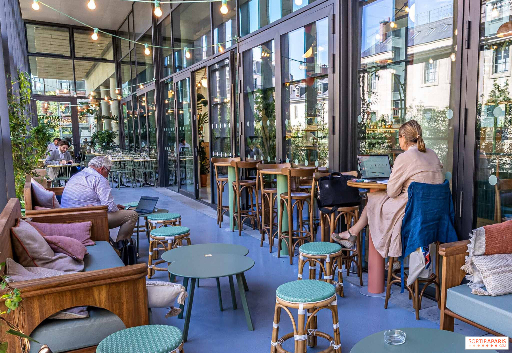 The boom in hybrid cafes: coworking, lifestyle and new urban sociability