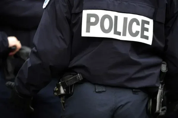 Lyon : un homme poignardé en rentrant chez lui, l'agresseur en fuite