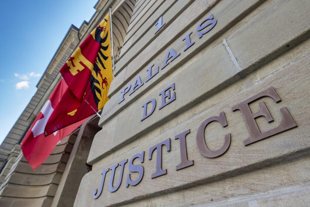 Naturalization refused in Switzerland after an admitted "ménage à trois"