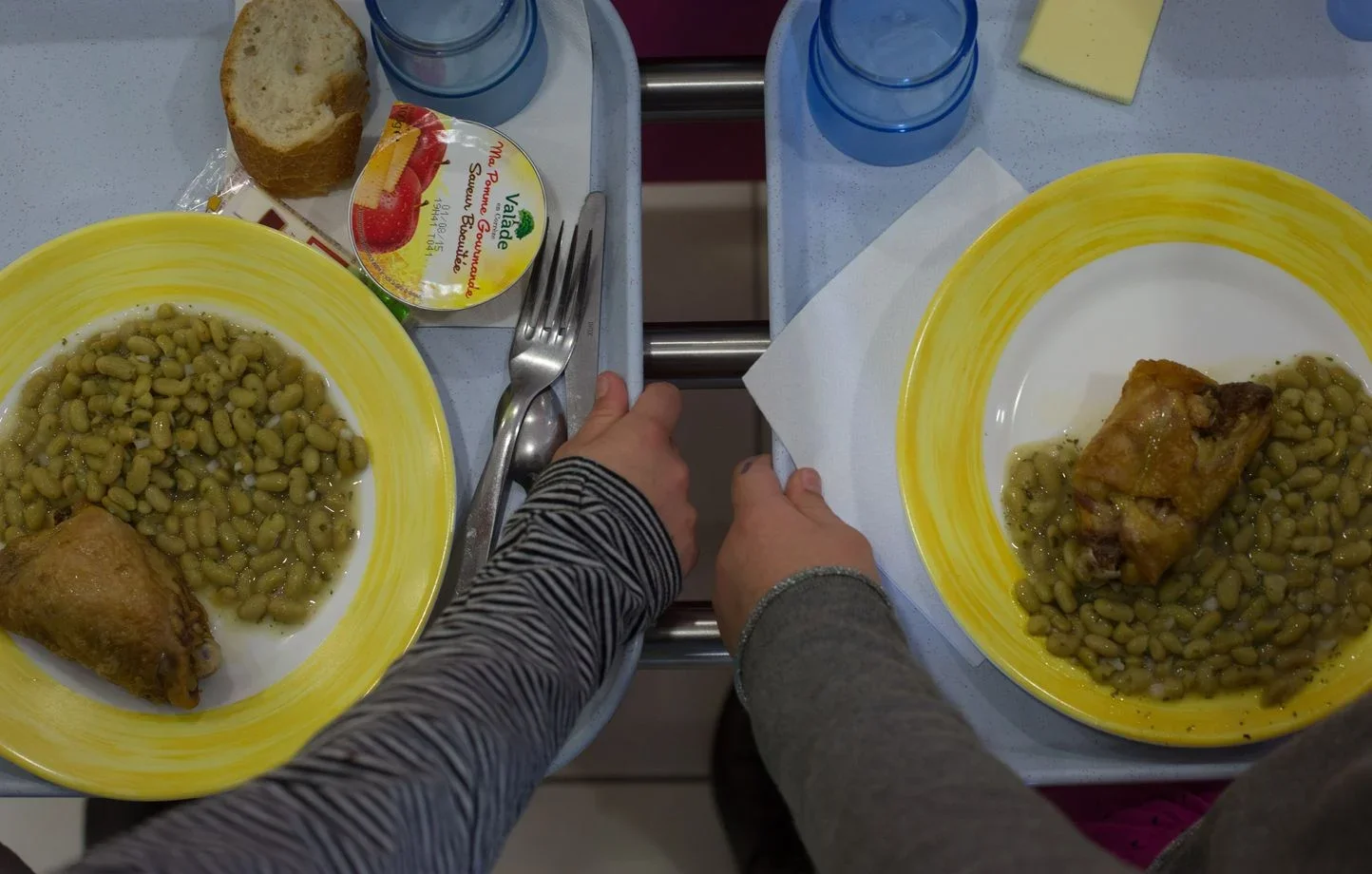 Plastic in school cafeterias: the government wants to clarify a weakened ban