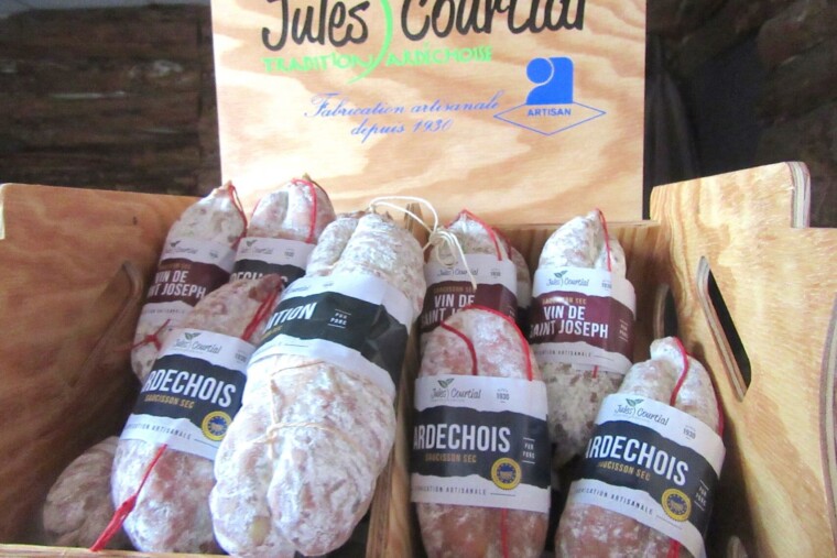 Rappel national: plusieurs saucissons Jules Courtial suspects de contamination à la listeria
