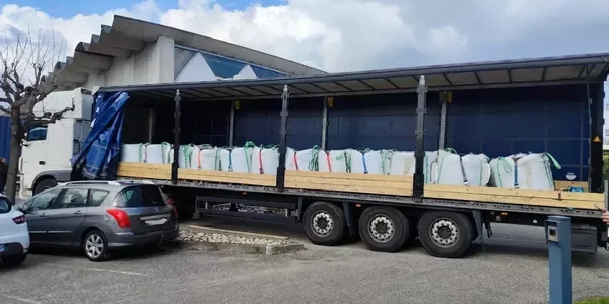 Saisie exceptionnelle de cocaïne sur l’autoroute A7 après le contrôle d’un poids lourd