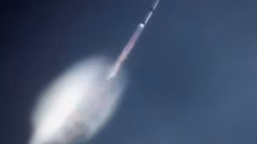 Succès partiel pour Blue Origin : le lanceur New Glenn récupéré, mais un satellite perdu en orbite