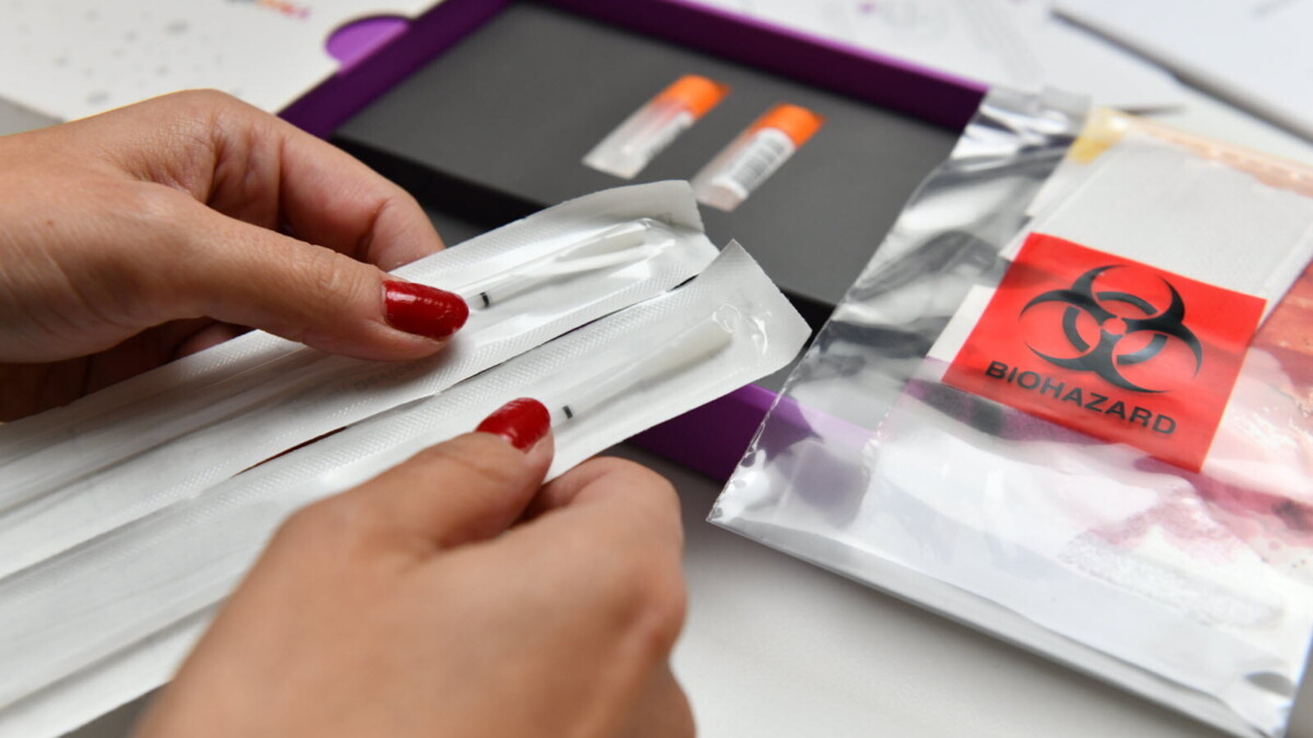 Tests ADN grand public: vers une ouverture encadrée en France