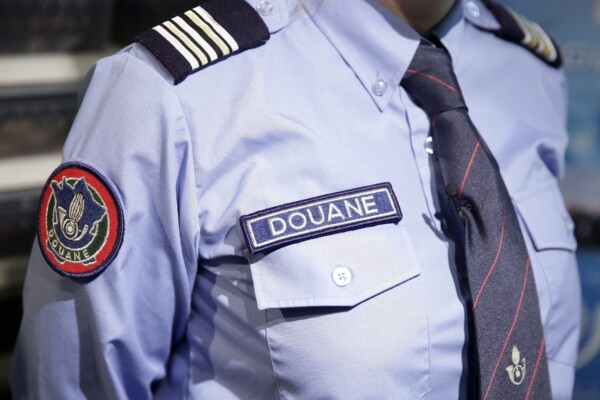 Toulouse: 4 500 paquets de cigarettes dans un coffre, un étudiant et un « épicier » stoppés net